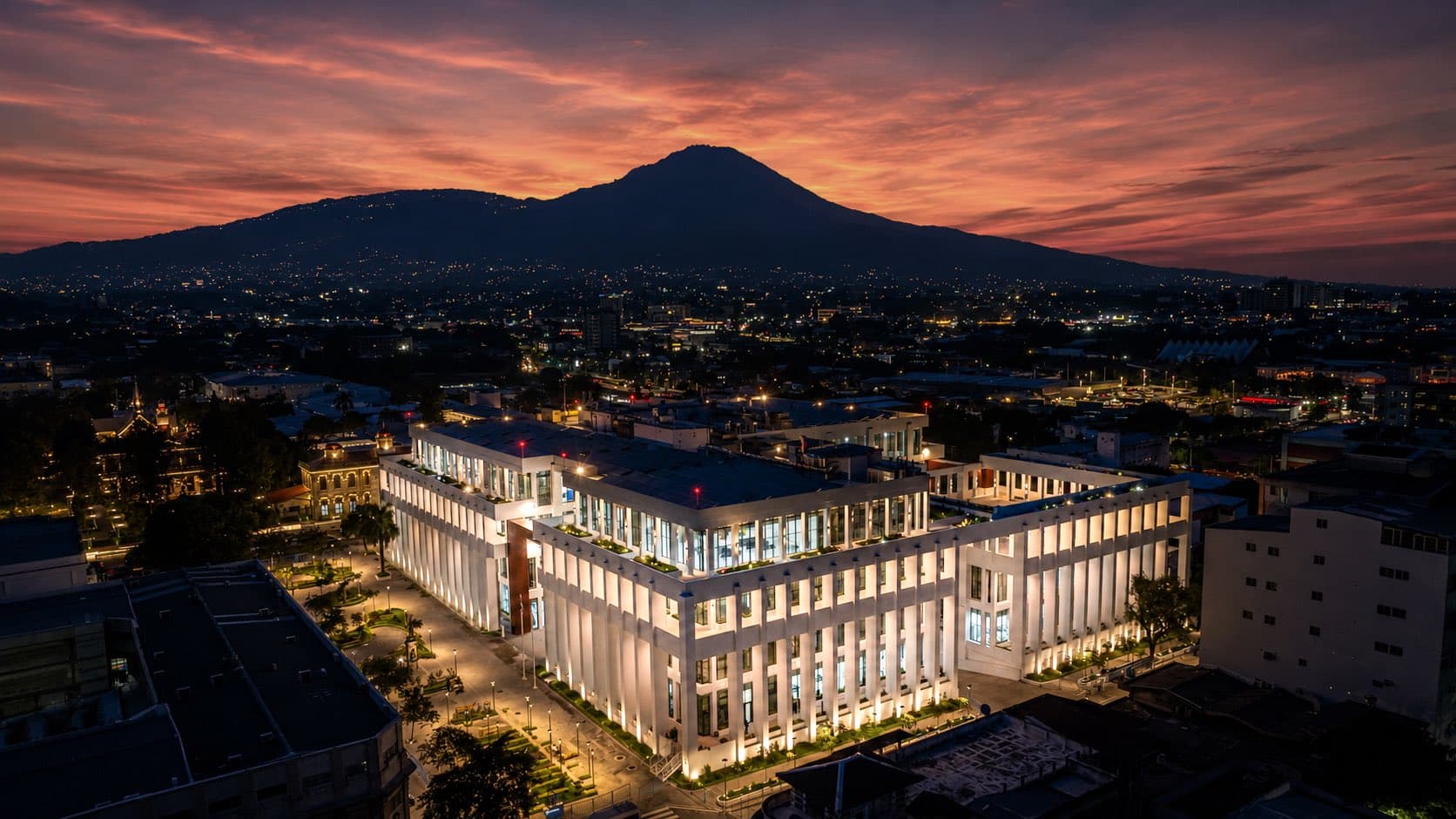 Proyecto Hospital Nacional Rosales ejecutado por BOMEL